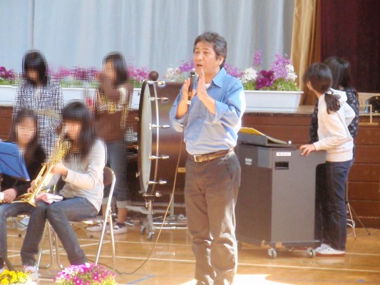 しらふの吉田隊員 しらふの吉田隊員