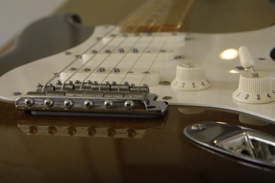 ‘57 Stratocaster下から ‘57 Stratocaster下から